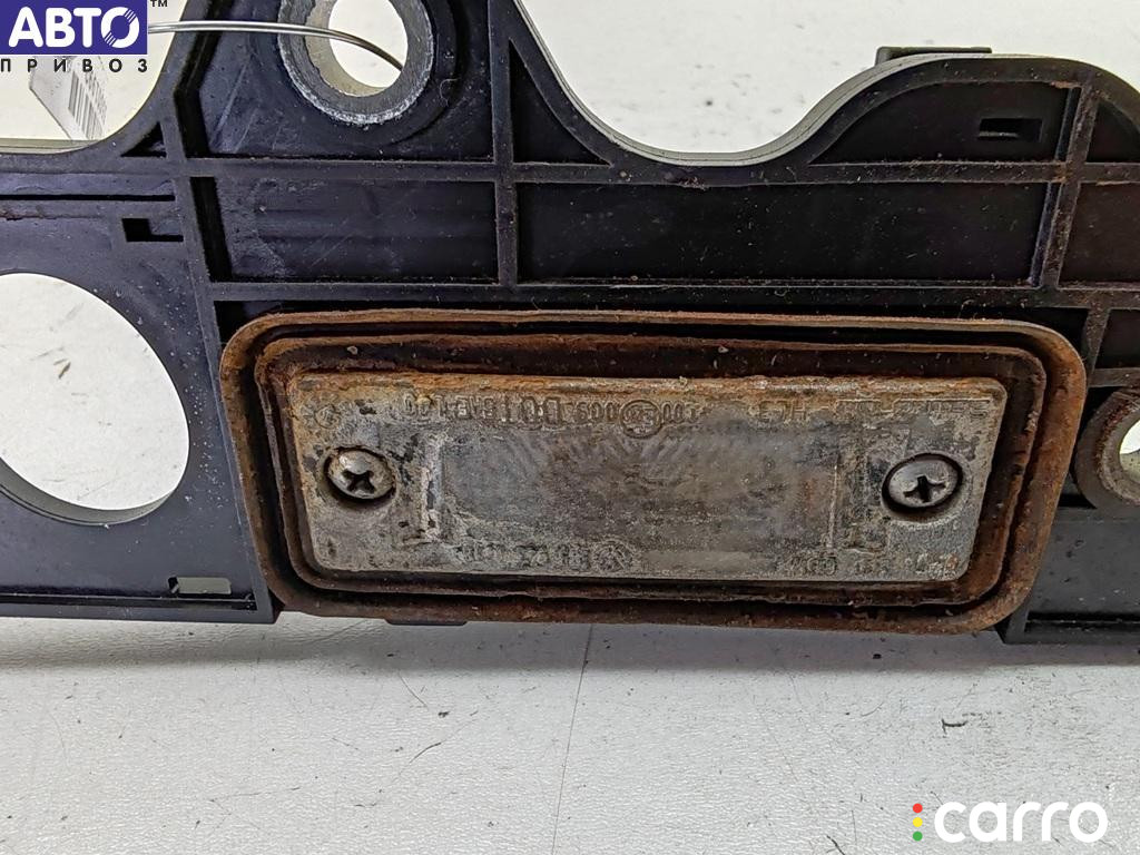 Подсветка номера Volkswagen Passat B6 2005г. - фото №4