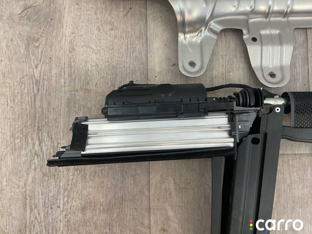 7338011, 51357377305, 7377305 шторка солнцезащитная задняя BMW 7 G11/G12 2018г. - фото №2