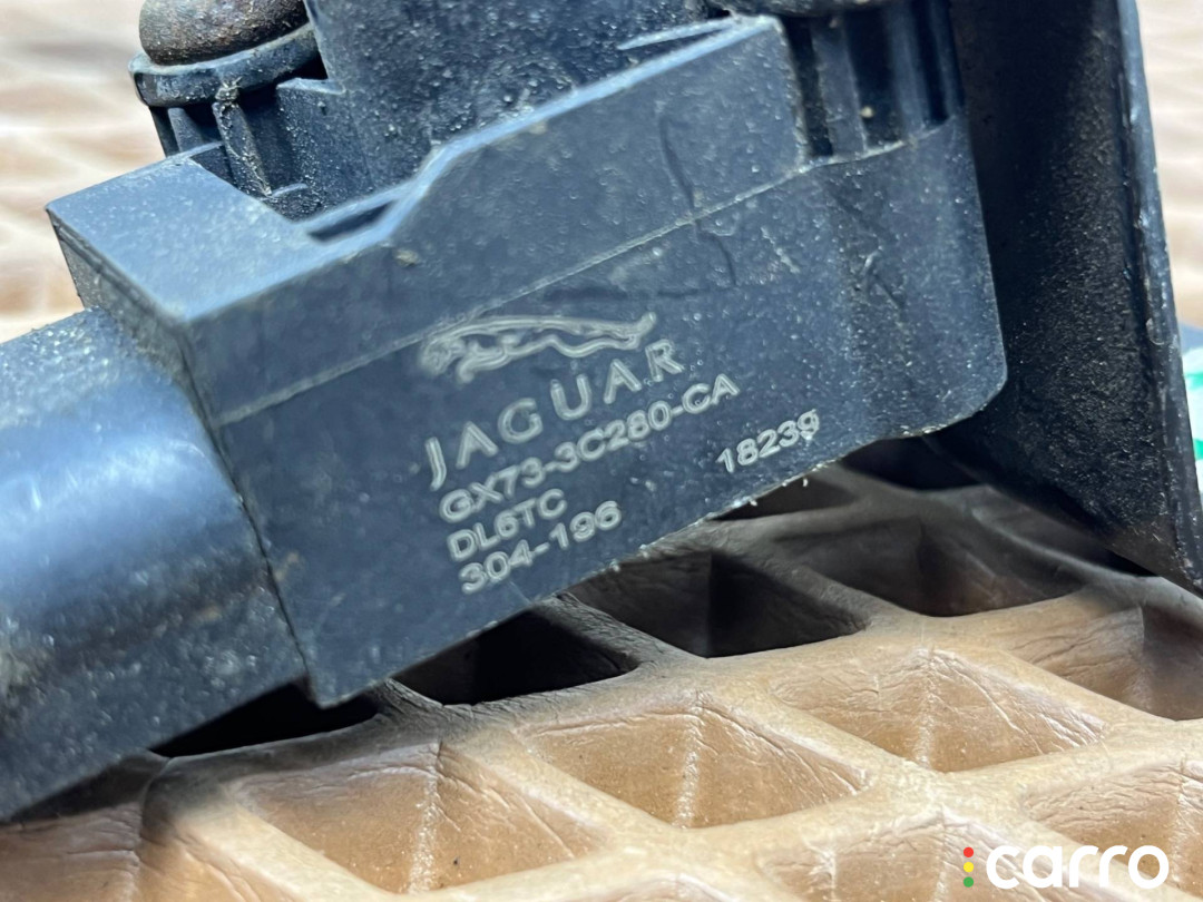 LR090680, T2H3166, GX733C280CA Датчик дорожного просвета передний правый Jaguar F-Pace 2017г. - фото №3