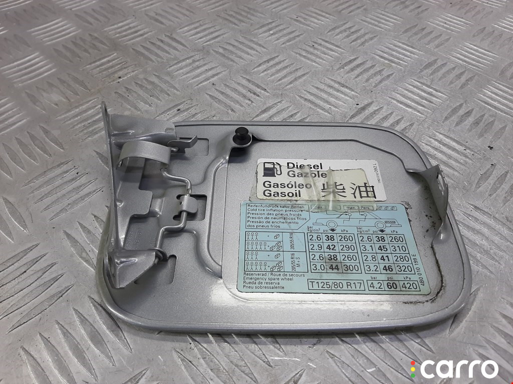 4B0010199E, 8D5809905B Лючок топливного бака Audi A4 1998г. - фото №2