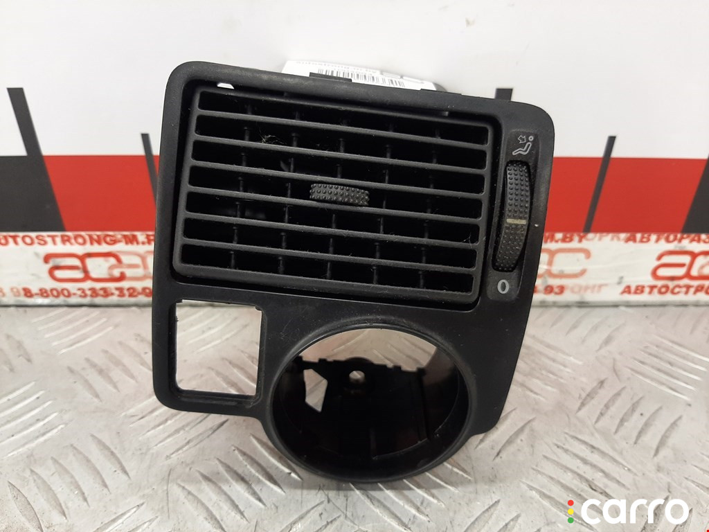 1J1819983B, 1J0819707B Дефлектор обдува салона Volkswagen Golf 1999г. - фото №1