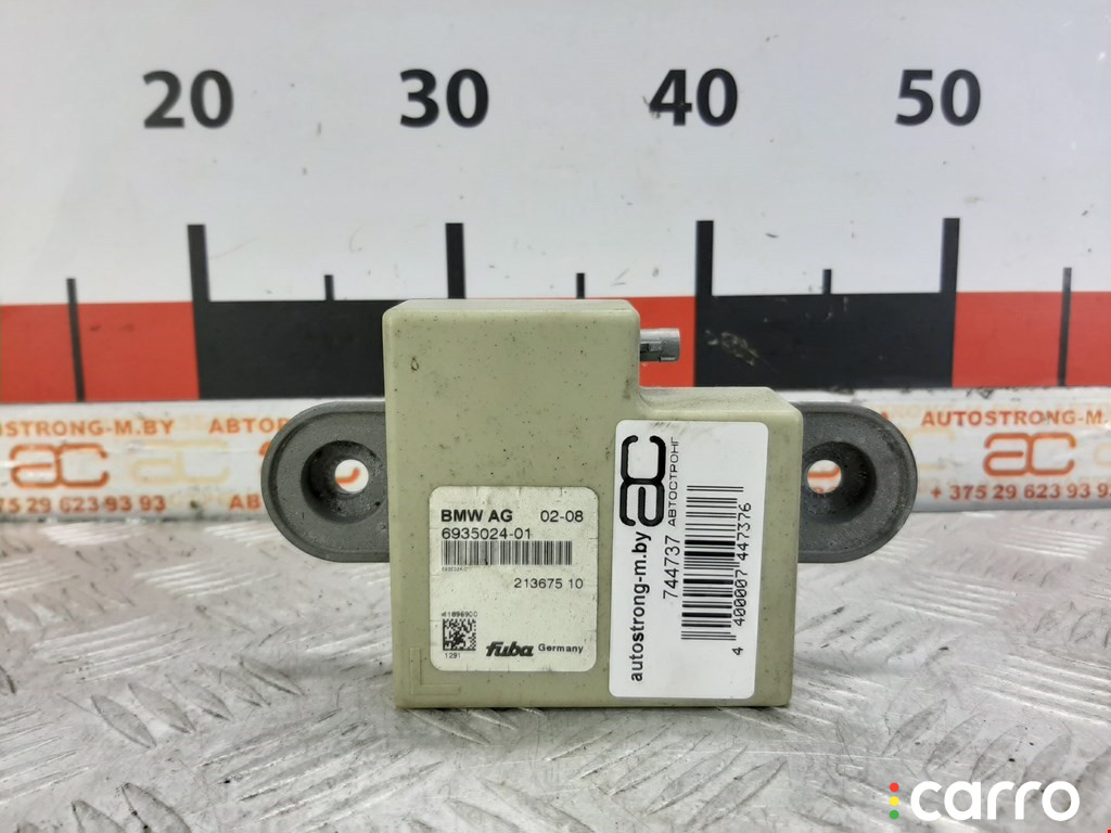 6935024, 65206935024 Усилитель антенны BMW 3 E90/E91/E92/E93 2008г. - фото №1