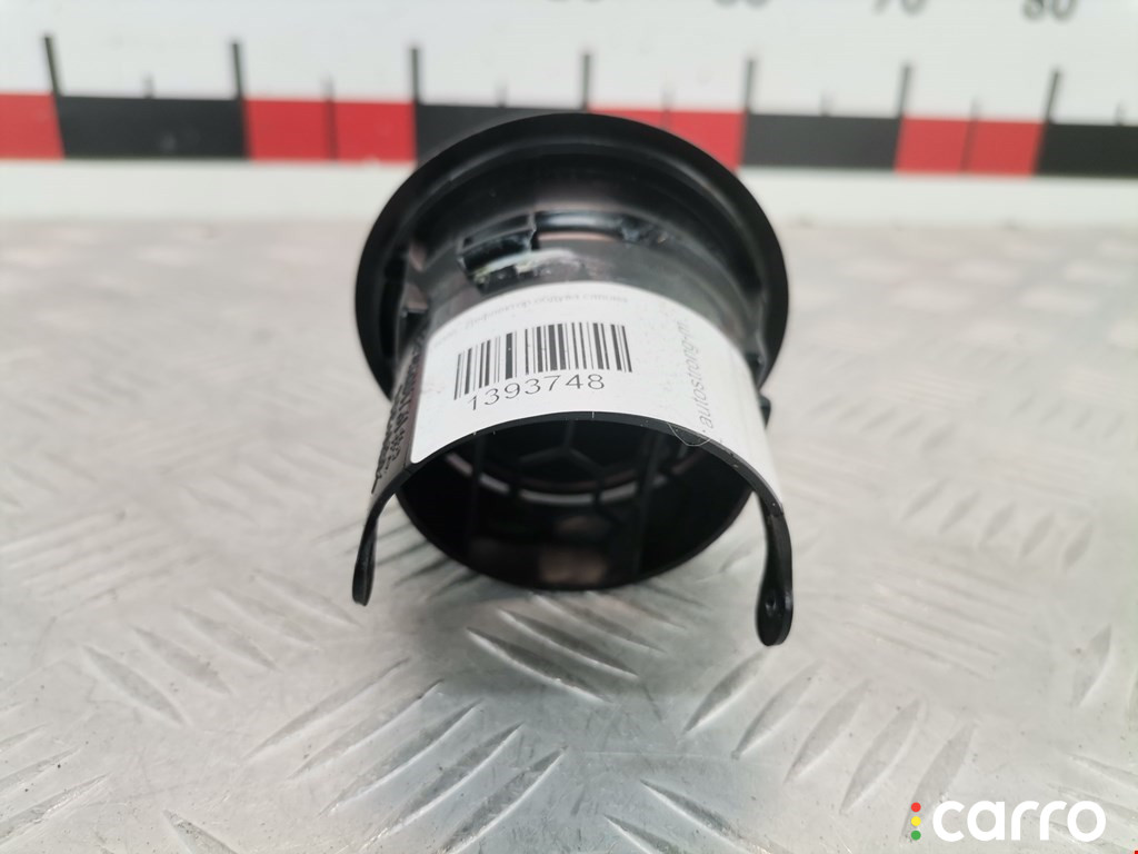 B32H64730B, BP4KGM731 Дефлектор обдува салона Mazda 3 2006г. - фото №3