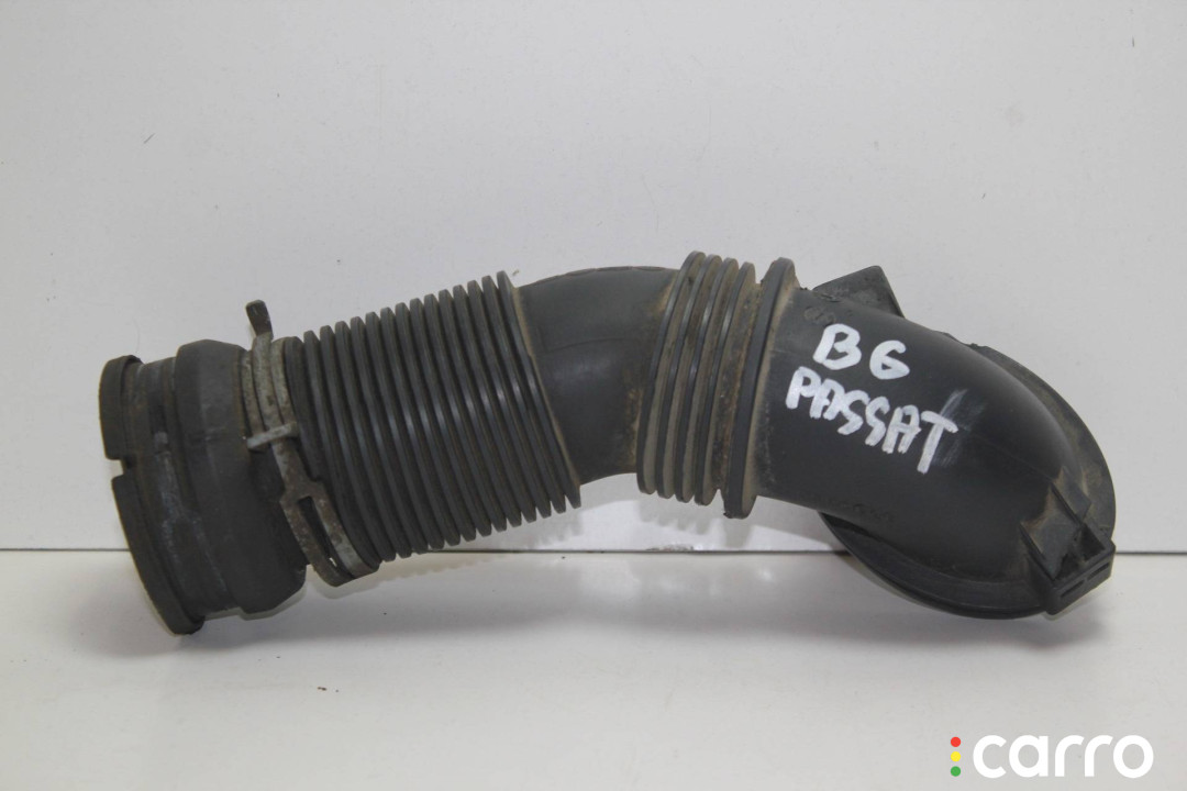 06F129627G патрубок воздушного фильтра Volkswagen Passat B6 2008г. - фото №1
