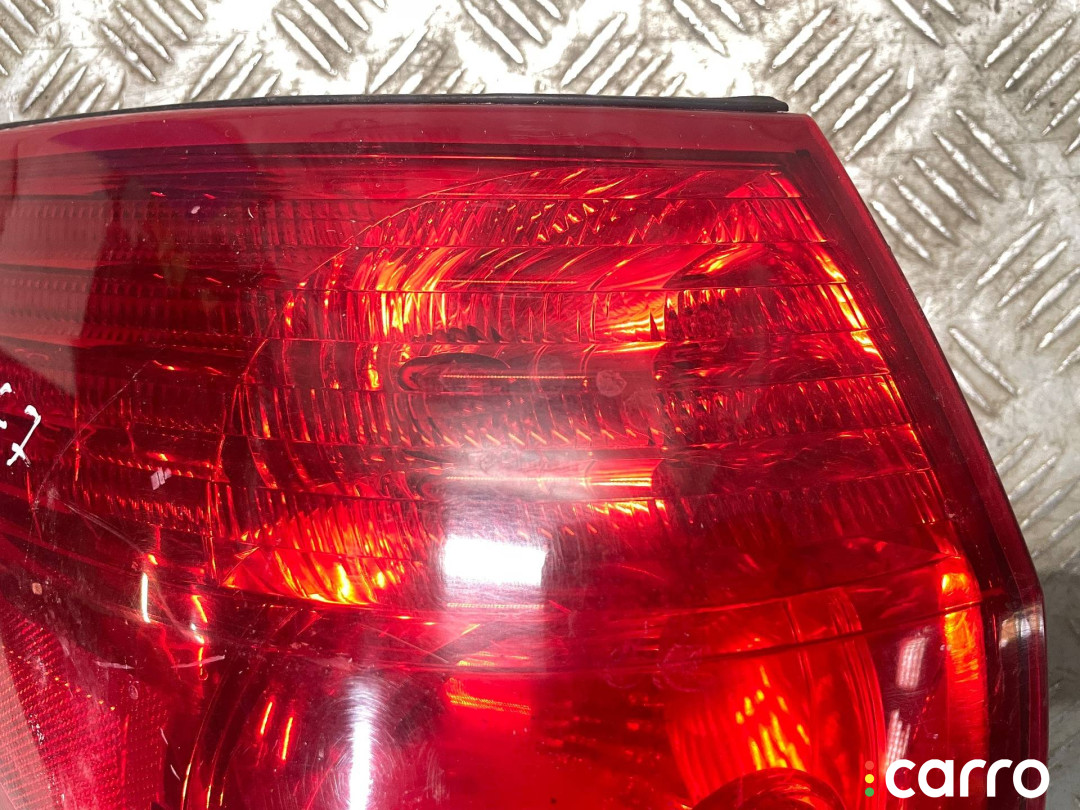 81560-AE010, 81560-AE020 фонарь задний левый Toyota Sienna 2 2007г. - фото №3