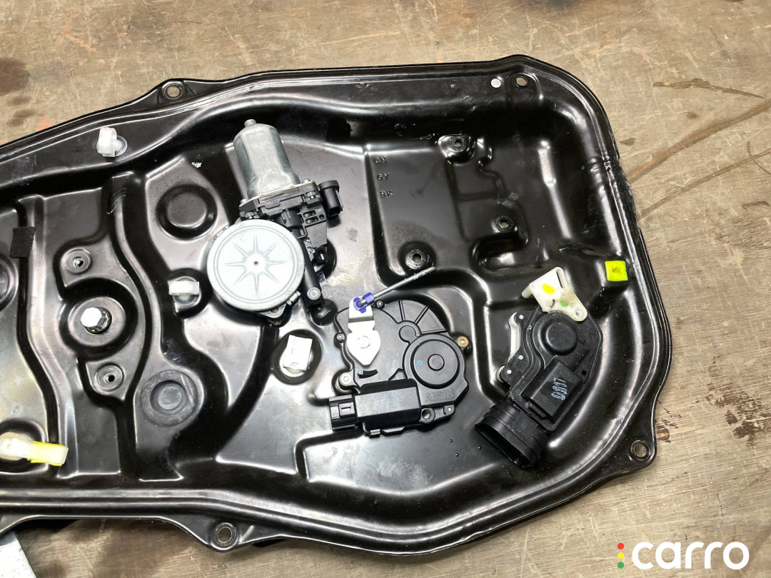 69641-08020, 6980408010, 85720-08020 стеклоподъемник задний левый Toyota Sienna 2 2007г. - фото №4