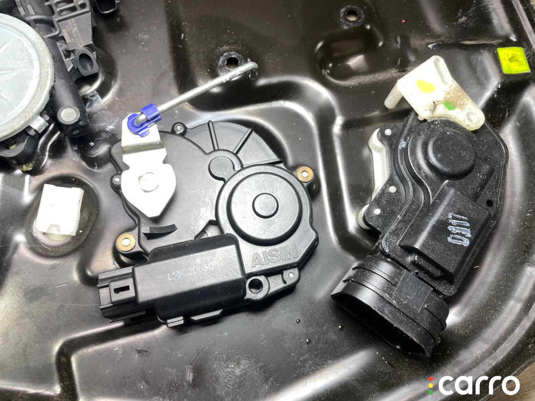 69641-08020, 6980408010, 85720-08020 стеклоподъемник задний левый Toyota Sienna 2 2007г. - фото №5