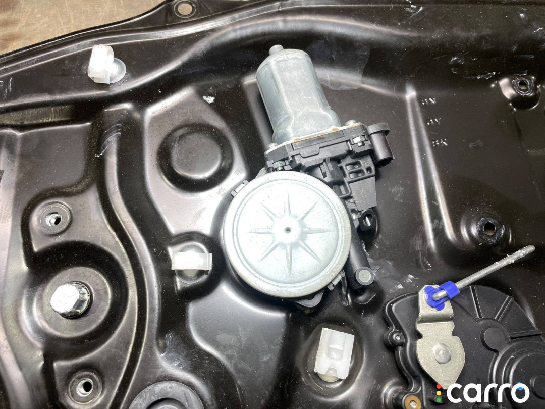 69641-08020, 6980408010, 85720-08020 стеклоподъемник задний левый Toyota Sienna 2 2007г. - фото №6