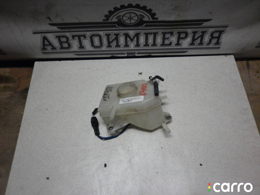 47220-50230, 47220-50260 Бачок тормозной жидкости Lexus LS 4 2008г. - фото №2