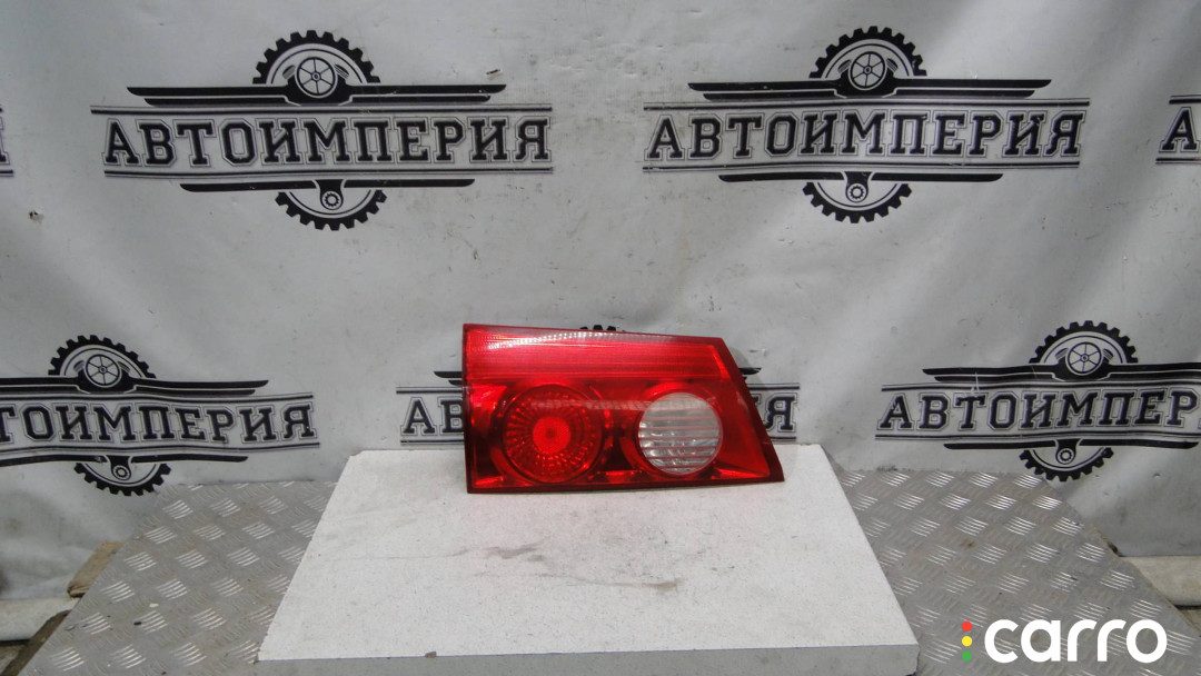 81680-AE020 фонарь крышки багажника левый Toyota Sienna 2 2007г. - фото №1