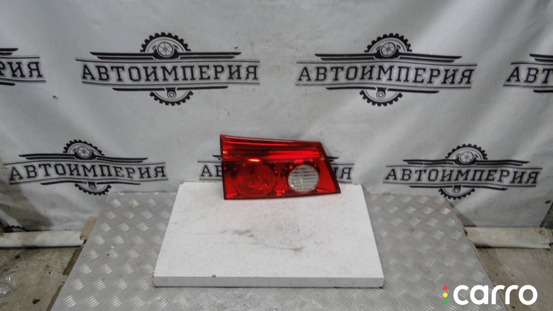 81680-AE020 фонарь крышки багажника левый Toyota Sienna 2 2007г. - фото №1