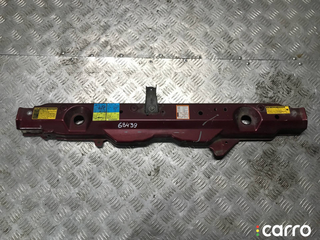 5320547020 верхняя планка телевизора Toyota Prius 2 2007г. - фото №1
