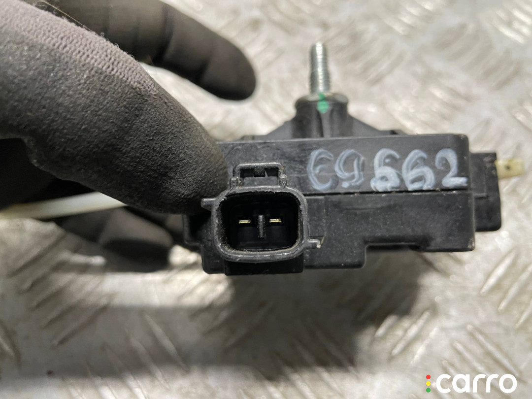77030-30140 Замок лючка топливного бака Lexus GS 3 2007г. - фото №2