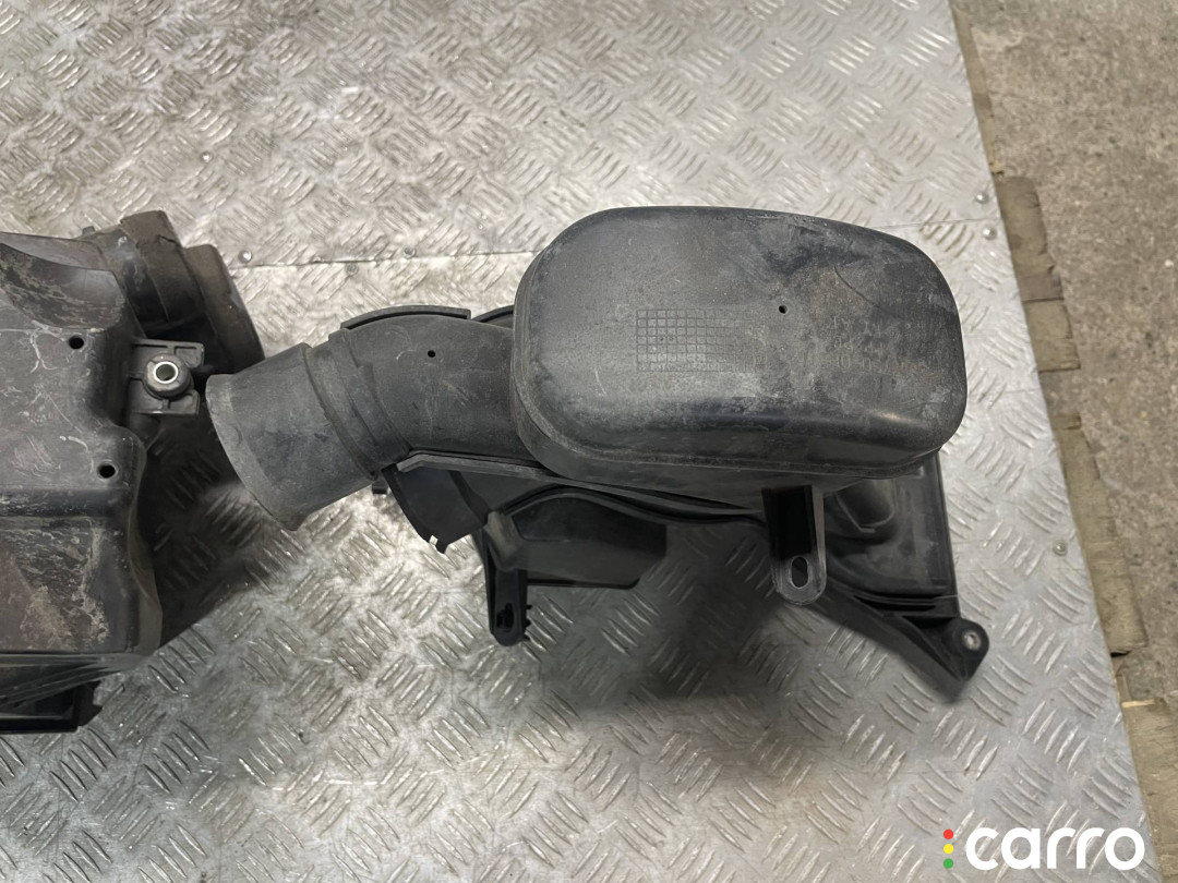 17711-0P021, 17711-0P022, 17711-0P023, 17750-0P010 Фильтр воздушный Toyota Sienna 3 2012г. - фото №7