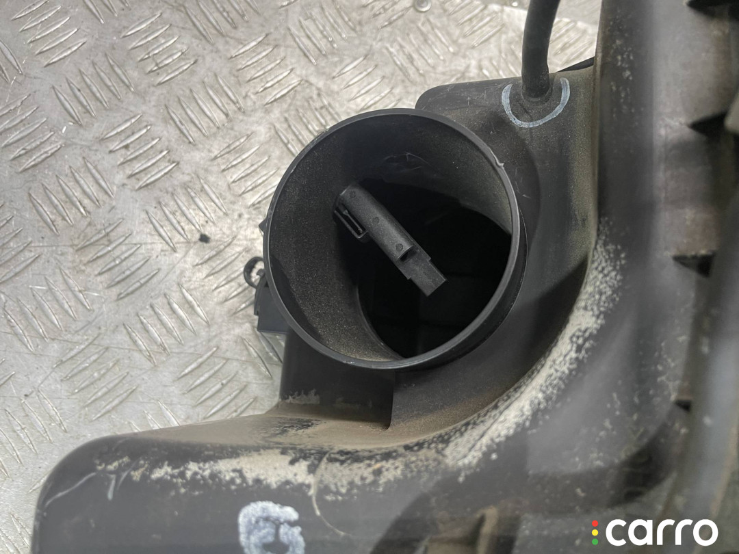 17711-0P021, 17711-0P022, 17711-0P023, 17750-0P010 Фильтр воздушный Toyota Sienna 3 2012г. - фото №5