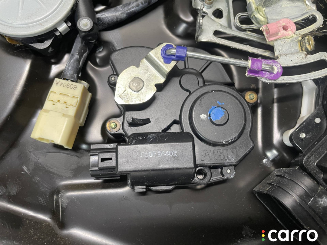 69641-08020, 6980408010, 85720-08020 стеклоподъемник задний левый Toyota Sienna 2 2006г. - фото №2