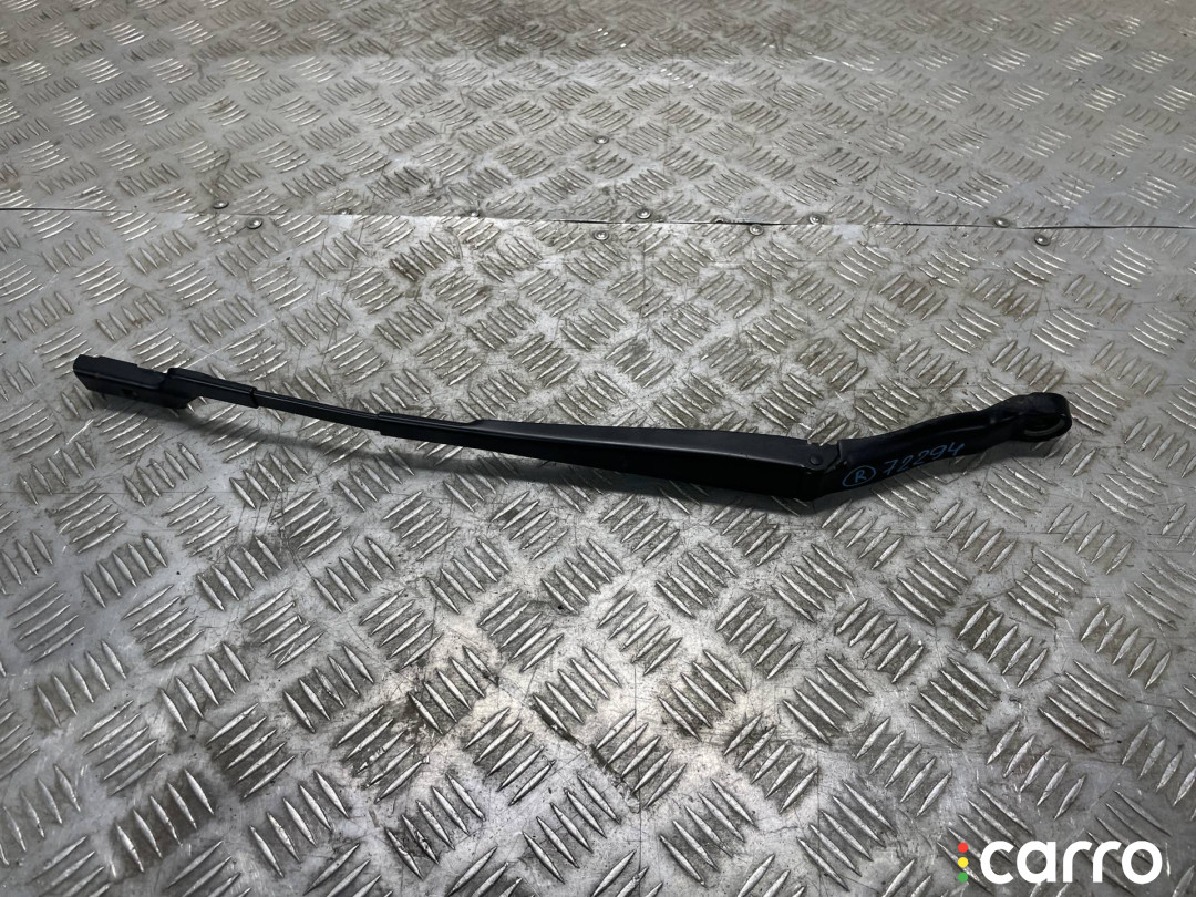 22742320 щеткодержатель (поводок стеклоочистителя, дворник) правый Chevrolet Volt 2013г. - фото №1