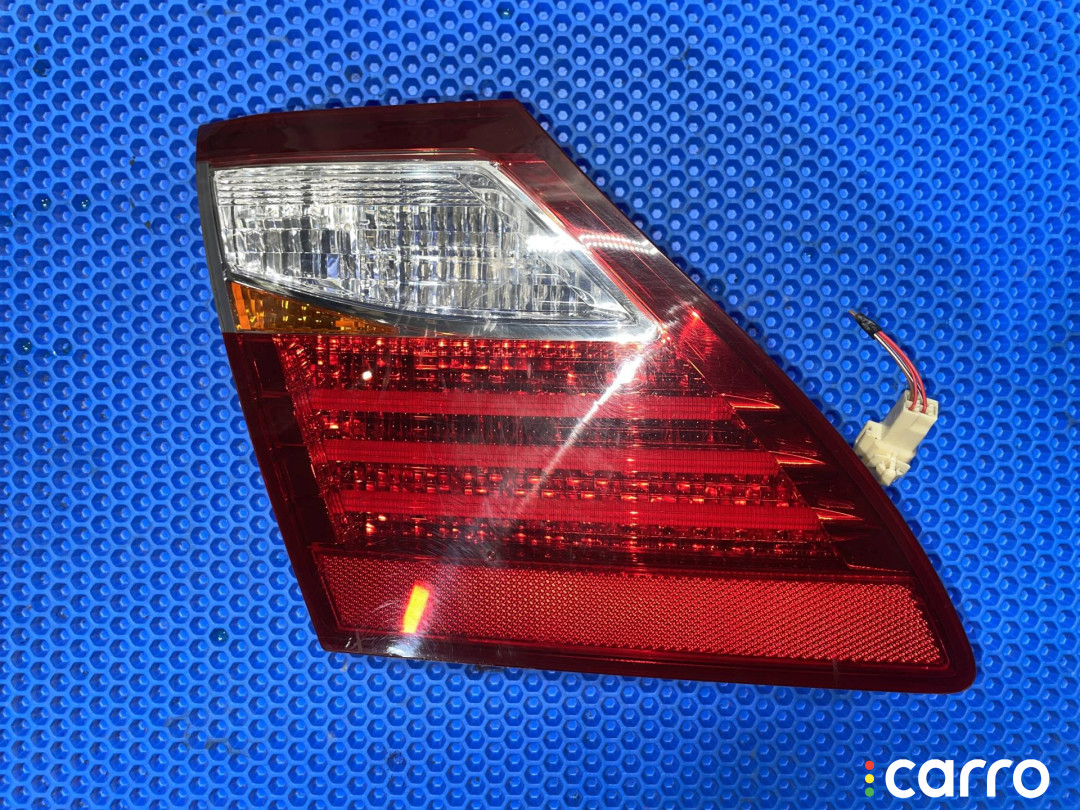 81591-50250, 81591-50270 фонарь крышки багажника левый Lexus LS 4 2011г. - фото №1