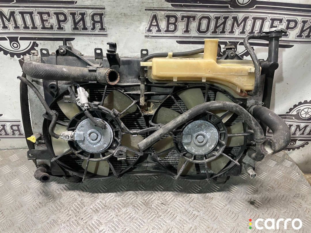 16041-21281, 16711-21100, 88450-47020 кассета радиаторов Toyota Prius 2 2007г. - фото №1