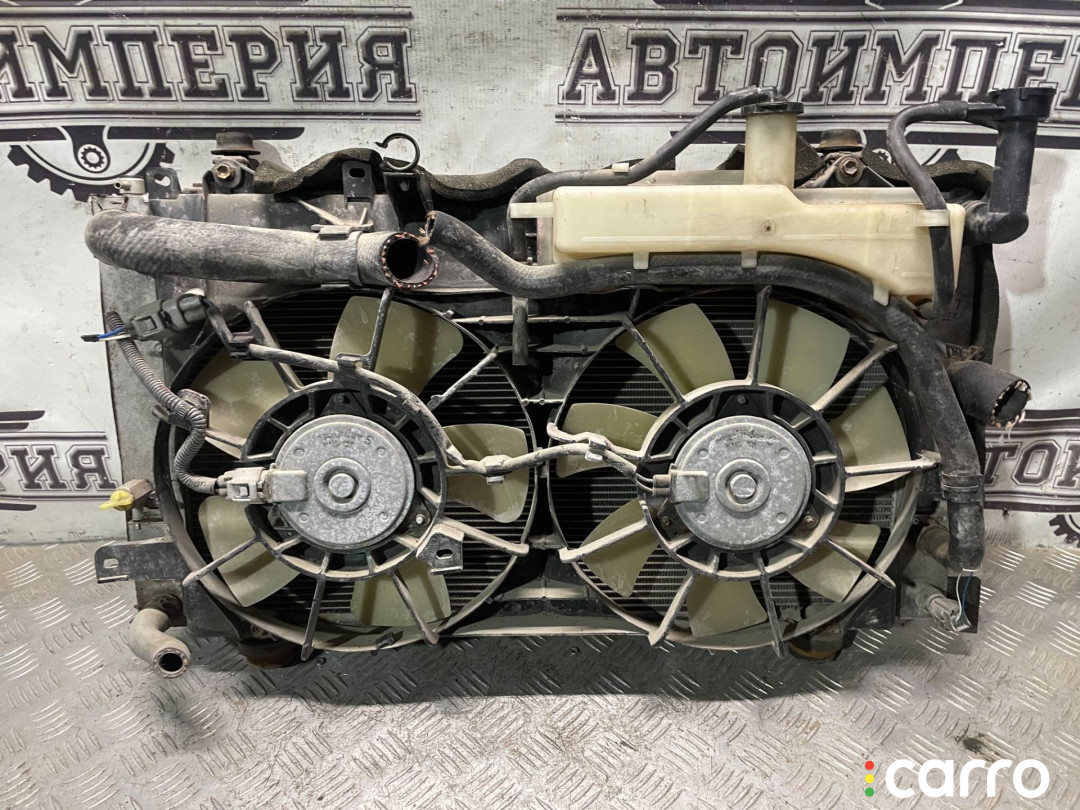 16041-21281, 16711-21100, 88450-47020 кассета радиаторов Toyota Prius 2 2007г. - фото №1