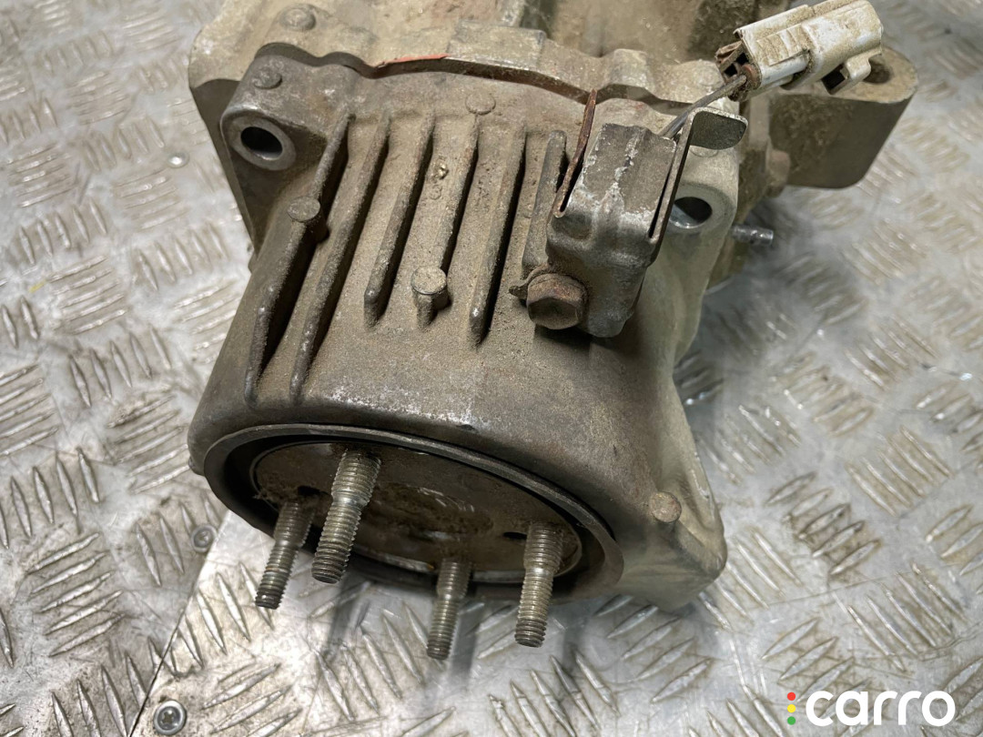 41110-45010, 41110-45011, 41303-28011, 41303-28012 редуктор заднего моста Toyota Sienna 3 2012г. - фото №4