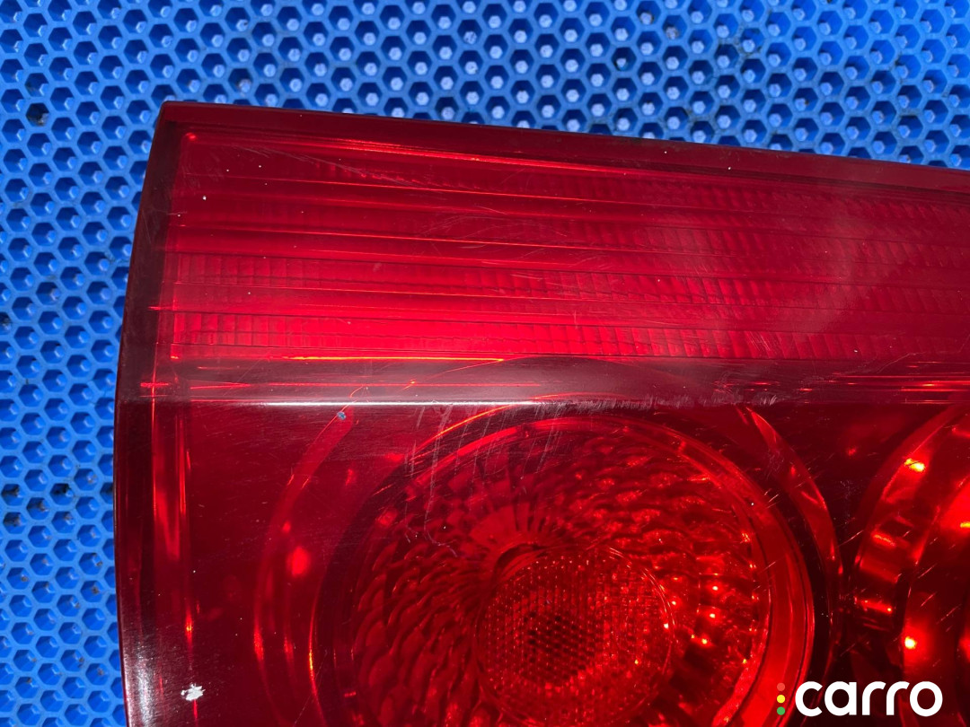 81680-AE020 фонарь крышки багажника левый Toyota Sienna 2 2007г. - фото №5