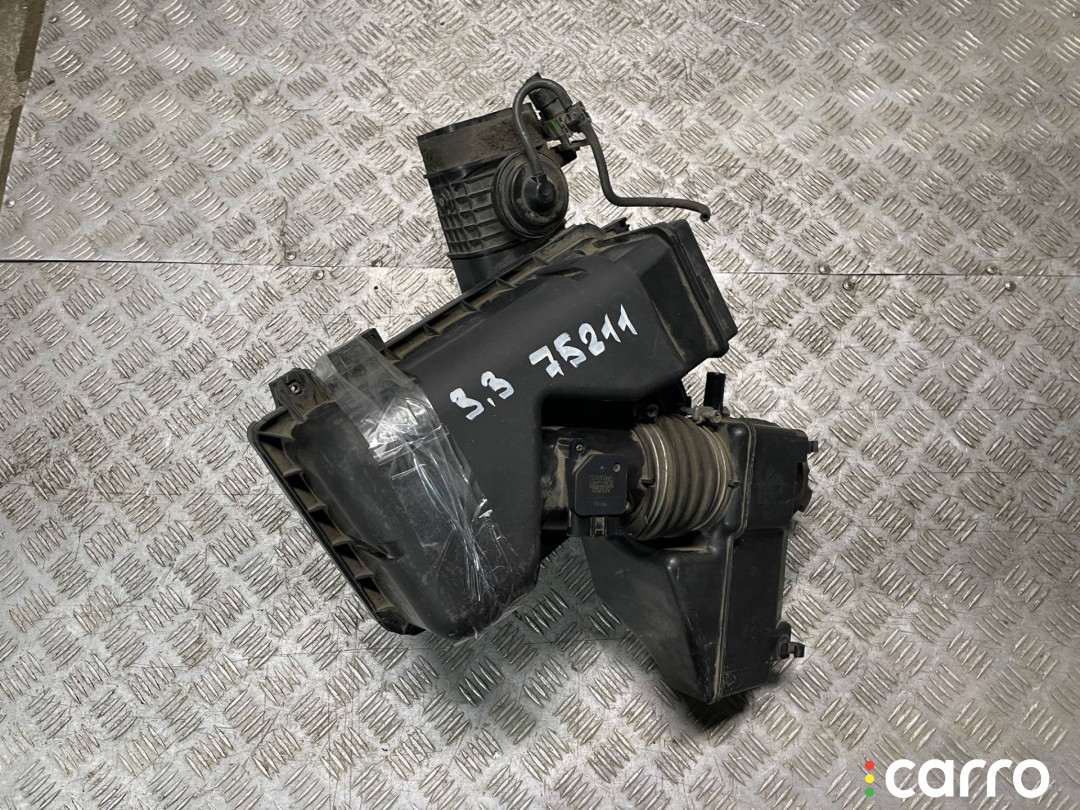 17700-0A210, 17700-0A230 Корпус воздушного фильтра Toyota Sienna 2 2004г. - фото №1