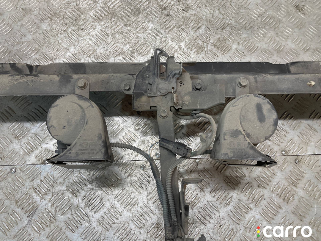 53205-08030, 53208-08020, 53510-0804, 53510-08040 верхняя планка телевизора Toyota Sienna 3 2012г. - фото №6