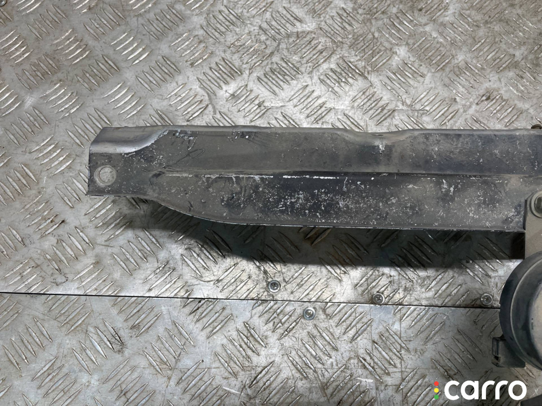 53205-08030, 53208-08020, 53510-0804, 53510-08040 верхняя планка телевизора Toyota Sienna 3 2012г. - фото №5