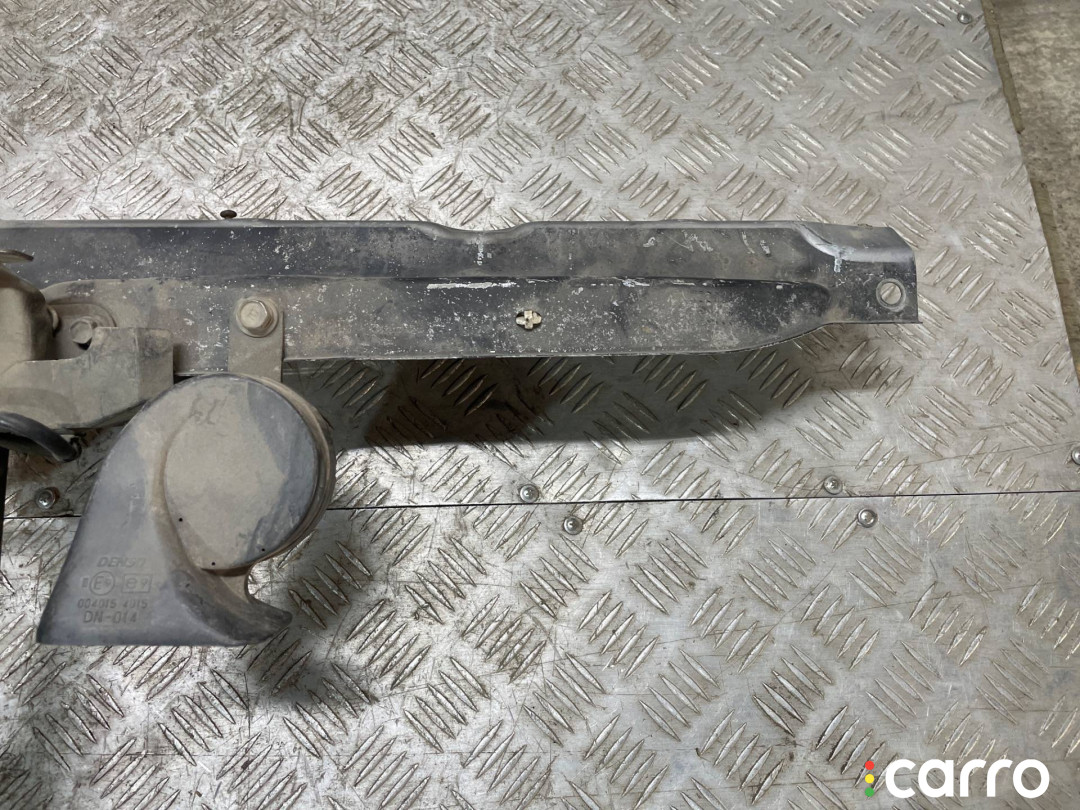 53205-08030, 53208-08020, 53510-0804, 53510-08040 верхняя планка телевизора Toyota Sienna 3 2012г. - фото №7