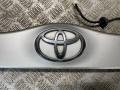 76801-47030, 76801-47050 Накладка двери (крышки) багажника Toyota Prius 2 2007г. - фото №3