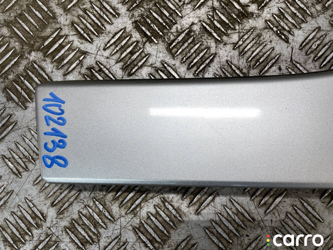 76801-47060 Накладка двери (крышки) багажника Toyota Prius 2 2007г. - фото №2