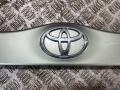 76801-47030, 76801-47050 Накладка двери (крышки) багажника Toyota Prius 2 2007г. - фото №3