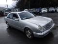 A2108880123 Решетка радиатора MERCEDES-BENZ E-Class 1999г. - фото №4
