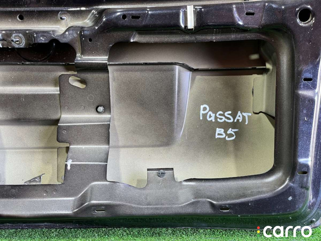 Крышка багажника (дверь 3-5) Volkswagen Passat 2001г. - фото №9