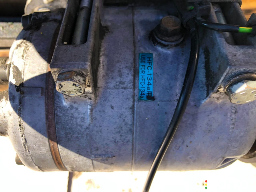 HFC134A Компрессор кондиционера Audi A4 1999г. - фото №2