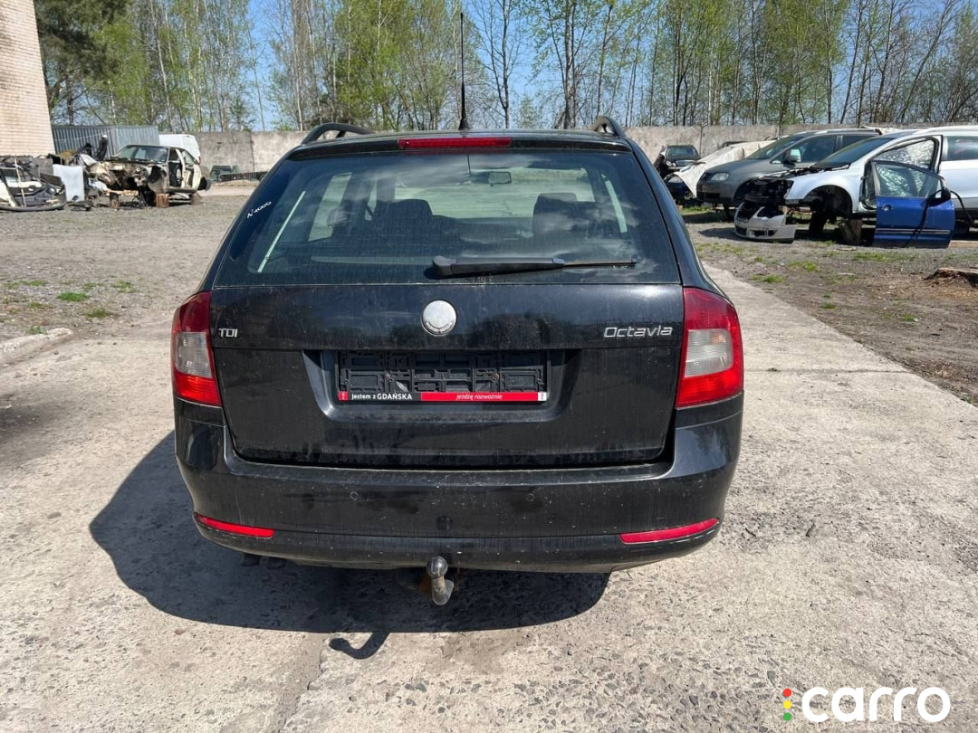 Стоп-сигнал Skoda Octavia 2009г. - фото №2