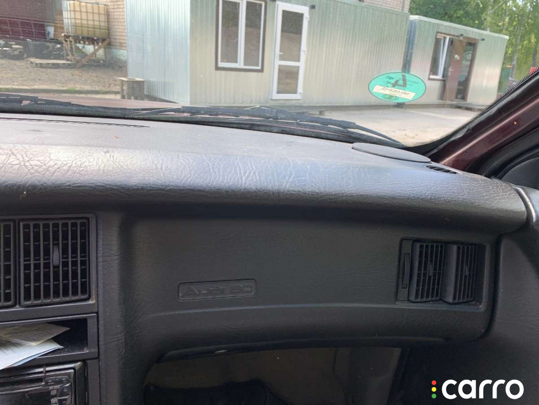 Бардачок Audi 80 1991г. - фото №1