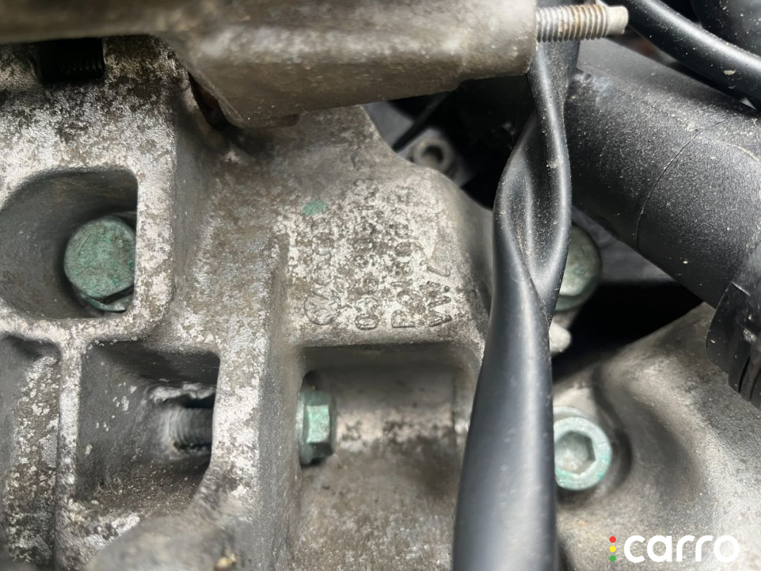 03G903143B Кронштейн генератора Volkswagen Passat 2001г. - фото №2