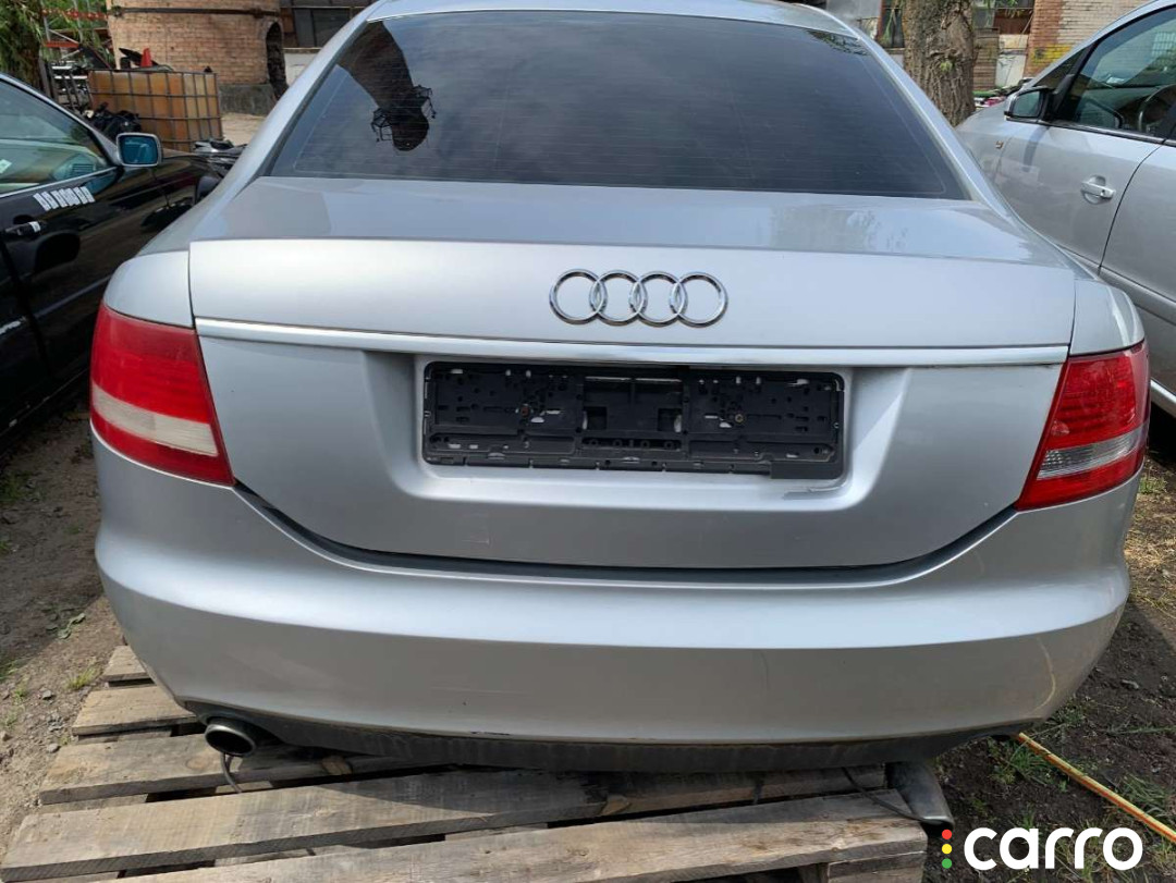 Петля крышки багажника Audi A6 2004г. - фото №1