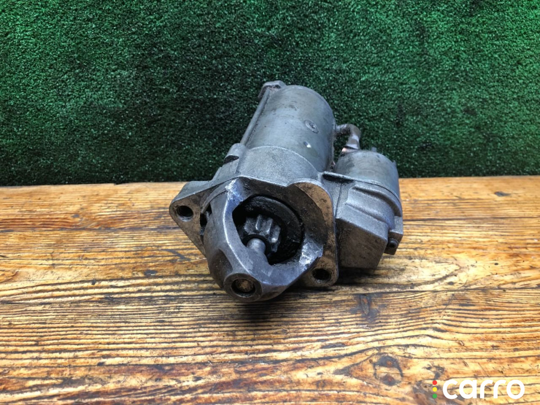 068911024E, D7R33 Стартер Audi 80 1994г. - фото №3