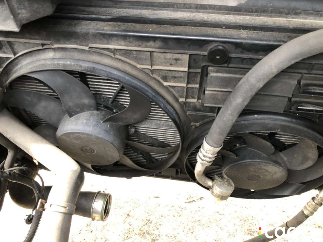 Интеркулер Volkswagen Touran 2005г. - фото №2
