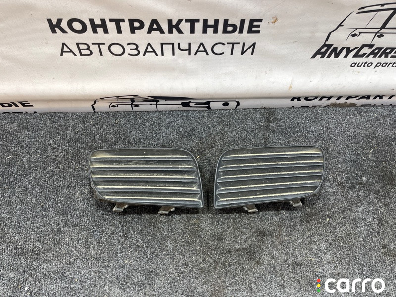 5212720100, 5212820060 Заглушка противотуманной фары Toyota Corona Premio 2000г. - фото №1