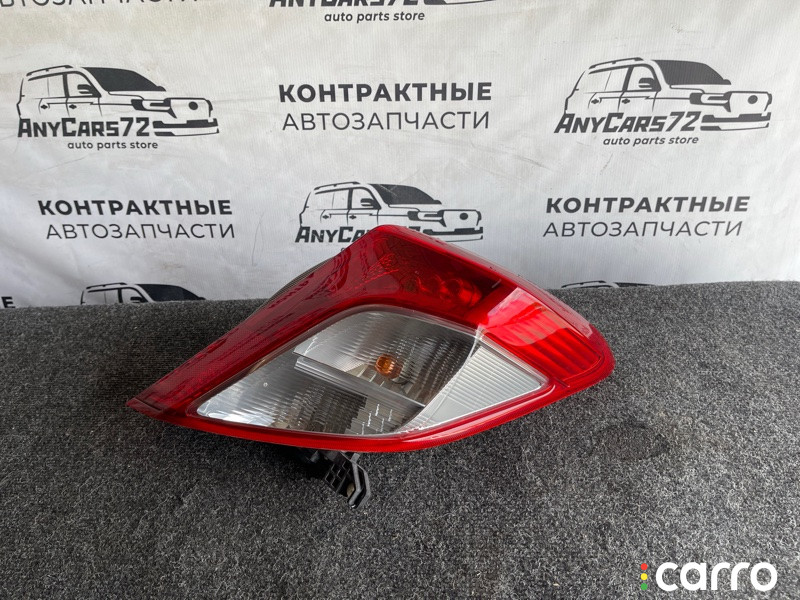 52-228 фонарь Toyota Vitz 2012г. - фото №1
