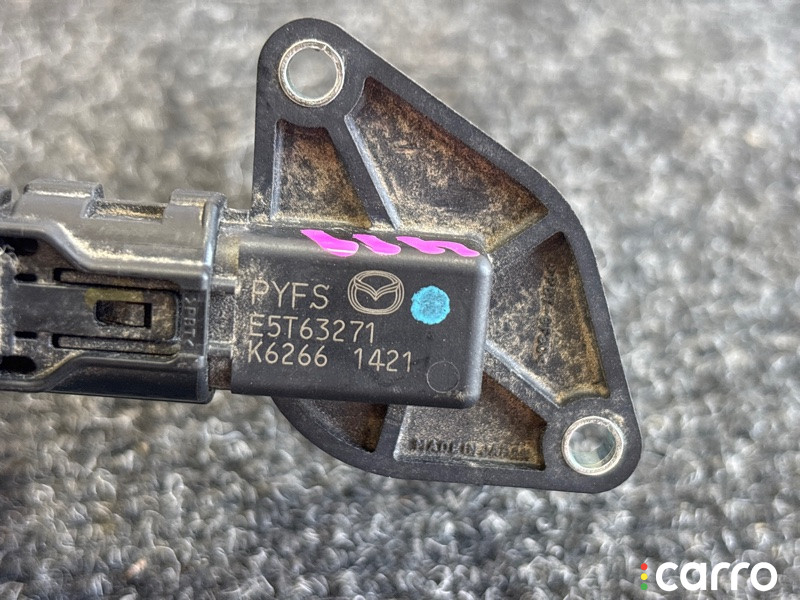 PYFS13215, E5T63271 Датчик расхода воздуха Mazda CX-5 2021г. - фото №3