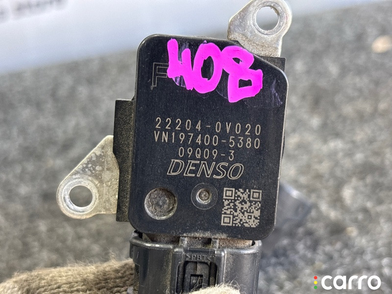 222040V020 Датчик расхода воздуха Toyota Camry 2013г. - фото №3