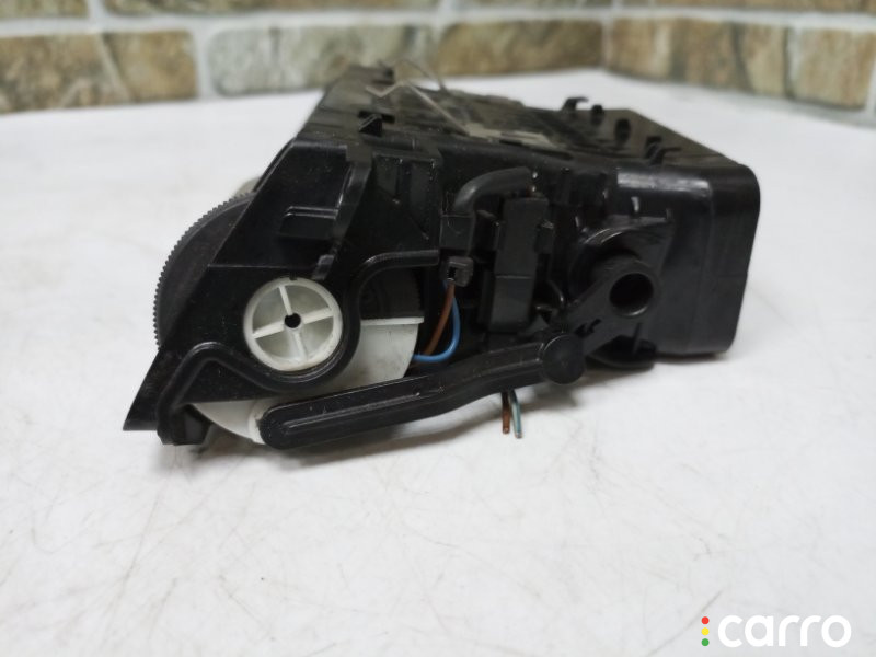 A2128300154 Дефлектор воздушный Mercedes-Benz E-Class 2010г. - фото №2