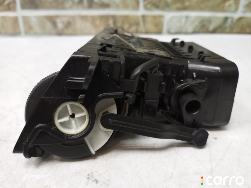 A2128300154 Дефлектор воздушный Mercedes-Benz E-Class 2010г. - фото №2