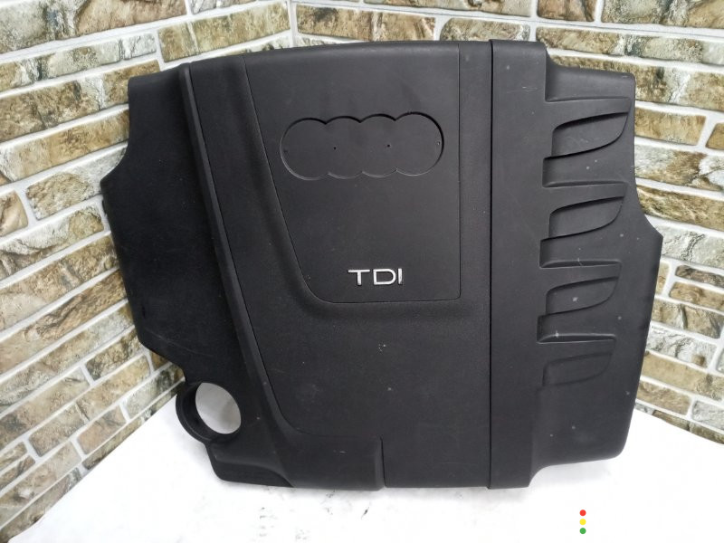 03L103925F Декоративная крышка двигателя Audi A4 2012г. - фото №1