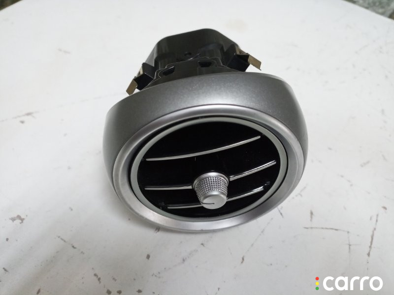 A2058304400 Дефлектор воздушный Mercedes-Benz C-class 2018г. - фото №4